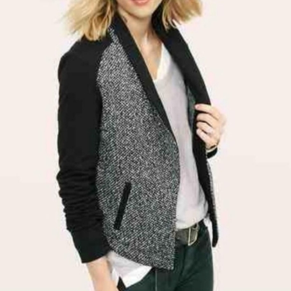 Lou & Grey Jackets & Blazers - Lou & Grey herringbone tweed front tuxedo jacket